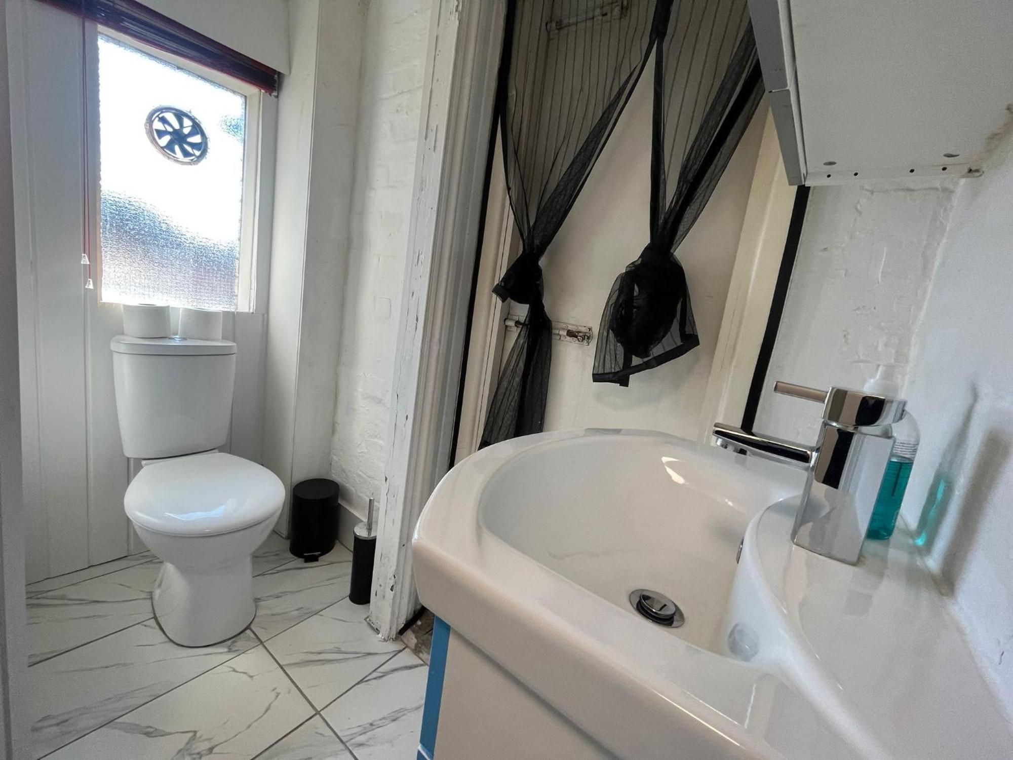 Nifty 2 Bedroom Flat In Goswell Rd London Exterior photo